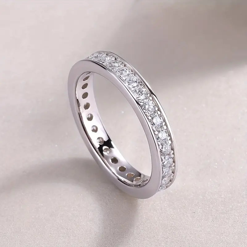 Single Row Moissanite Band Ring