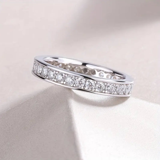 Single Row Moissanite Band Ring